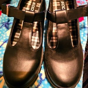 Brand new size 8 soda Mary Jane's